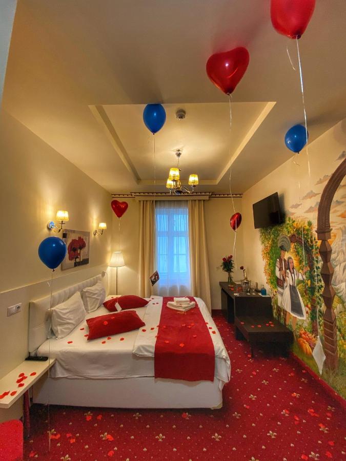Top Royal Central Brasov Luaran gambar