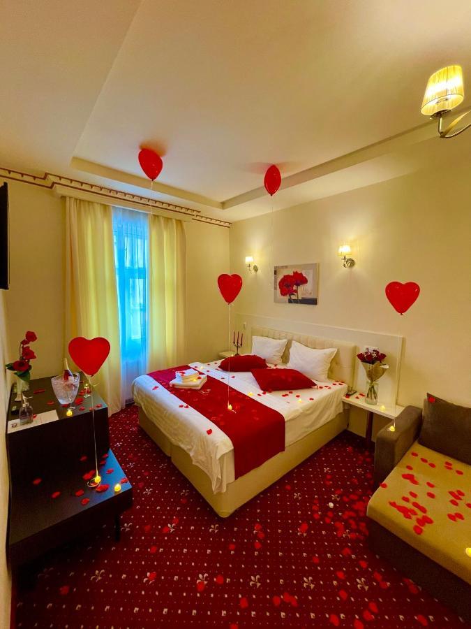 Top Royal Central Brasov Luaran gambar