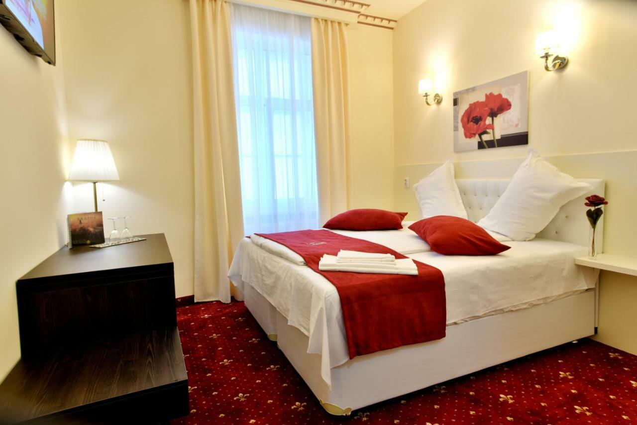 Top Royal Central Brasov Luaran gambar